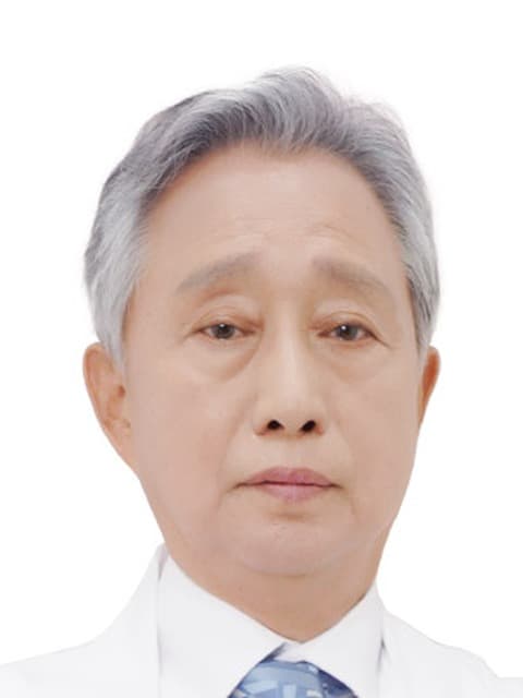 YUN HYEONG BAE医師の写真